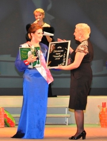Викладач БДМУ стала “Успішною пані Чернівців – 2013”