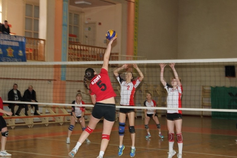 Збірна БДМУ по волейболу здобула золото на Міжнародному турнірі