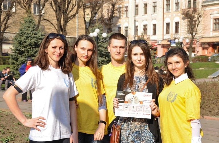 Студенти БДМУ провели просвітницьку акцію до Дня боротьби із туберкульозом