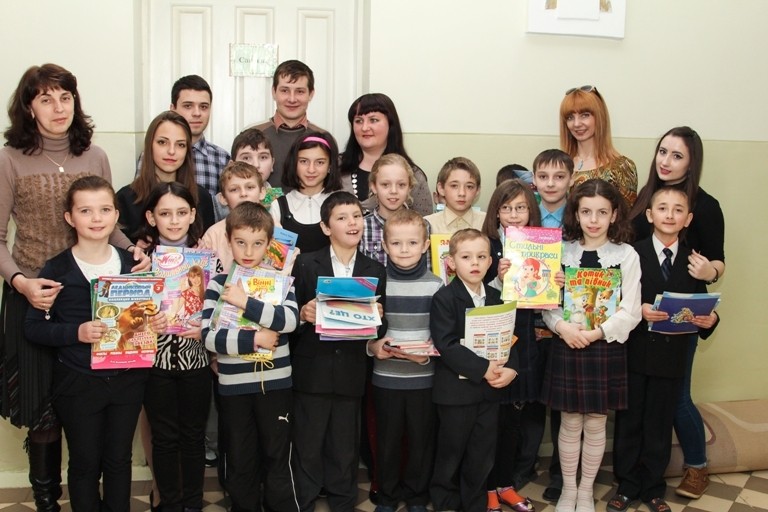 Студенти БДМУ подарували дітям книги