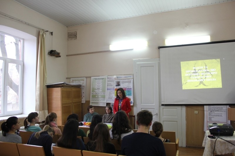 Що необхідно знати про лихоманку Ебола?