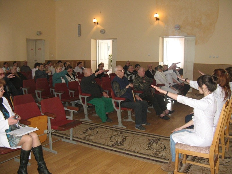 Викладачі БДМУ зустрілися з підопічними геріатричного пансіонату