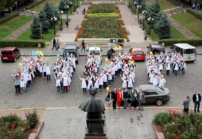 Студенти БДМУ провели флешмоб до Дня миру