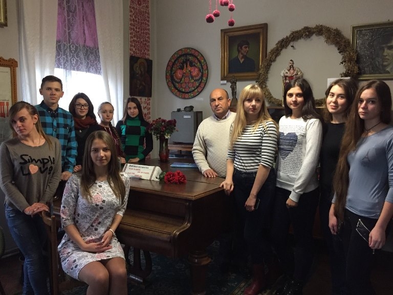 Студенти-першокурсники БДМУ відвідали музей Володимира Івасюка