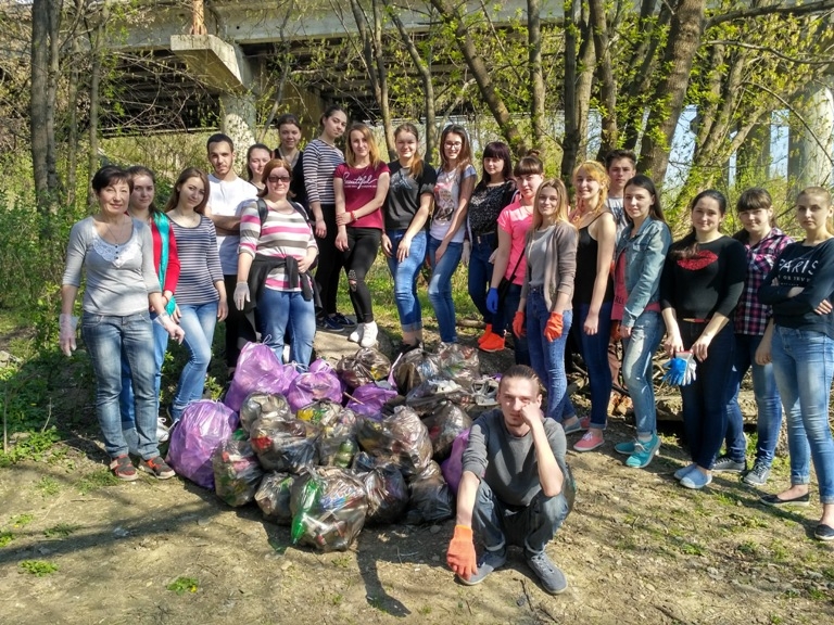 Студенти та викладачі БДМУ провели екологічну акцію до Дня довкілля