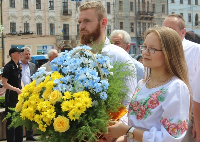У Чернівцях відзначили День Конституції України