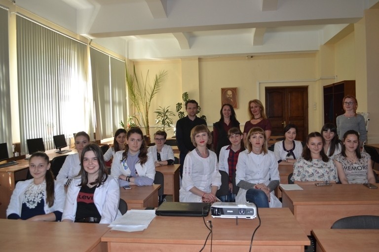Студентам БДМУ провели відео-екскурсію Чернівцями