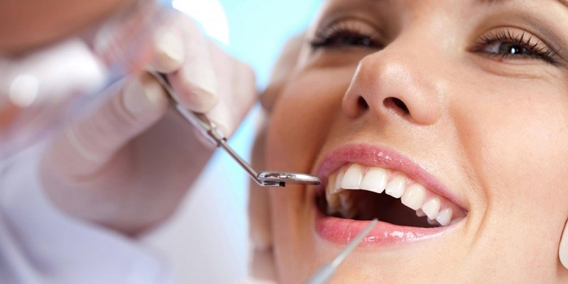 Користування та догляд за незнімними зубними протезами