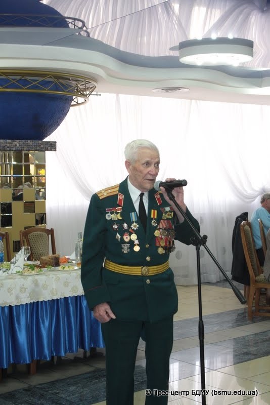 Студенти БДМУ привітали ветеранів