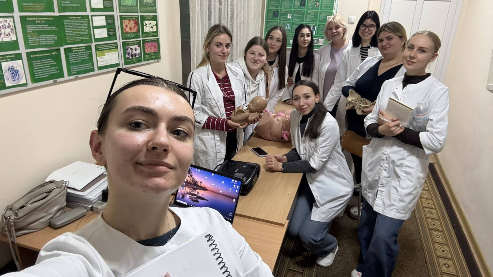 Ризики пологів при тазових передлежаннях через природні пологові шляхи