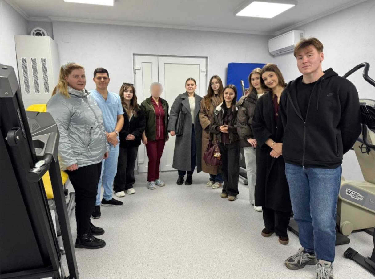 Дякуємо захисникам і захисницям за свободу, за життя, за майбутнє!  